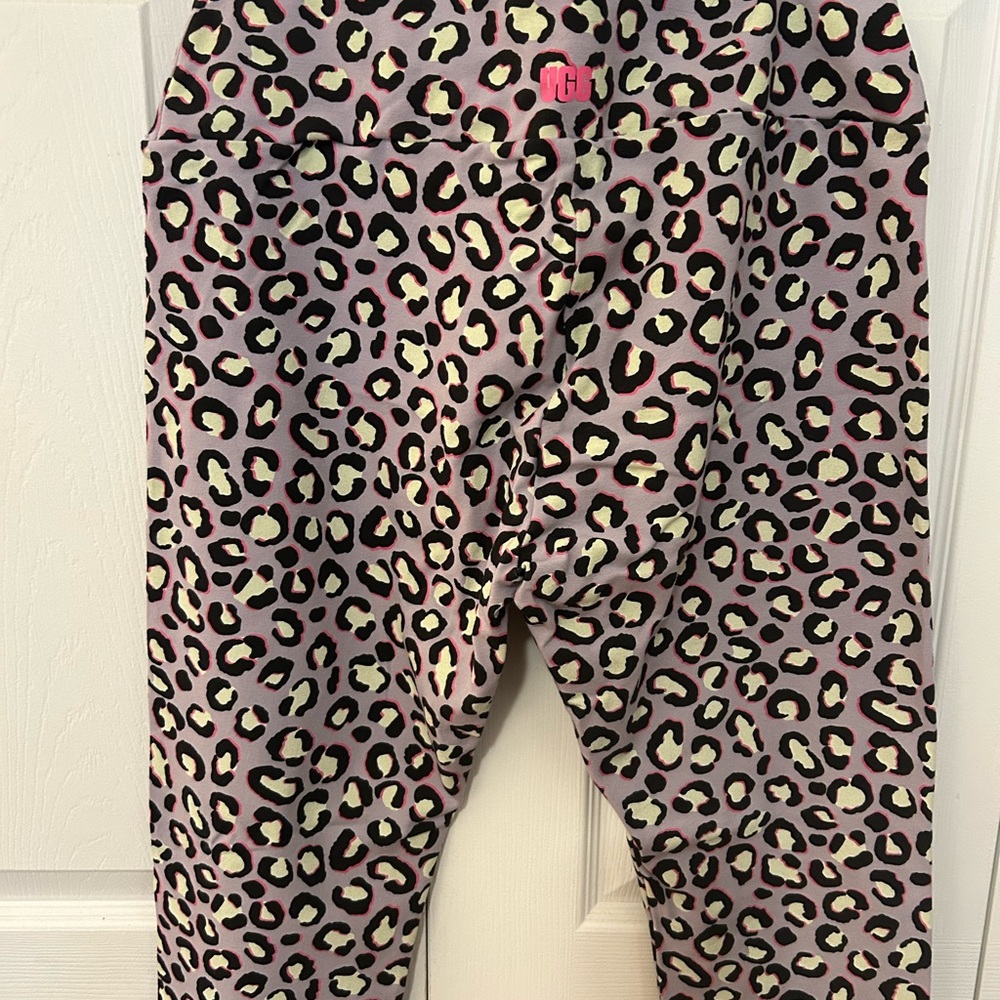 UGG Ladies Leggings with Leopard Pattern - Black and Pink - Picture 2 of 5